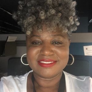 Meet your Posher, Carolyn